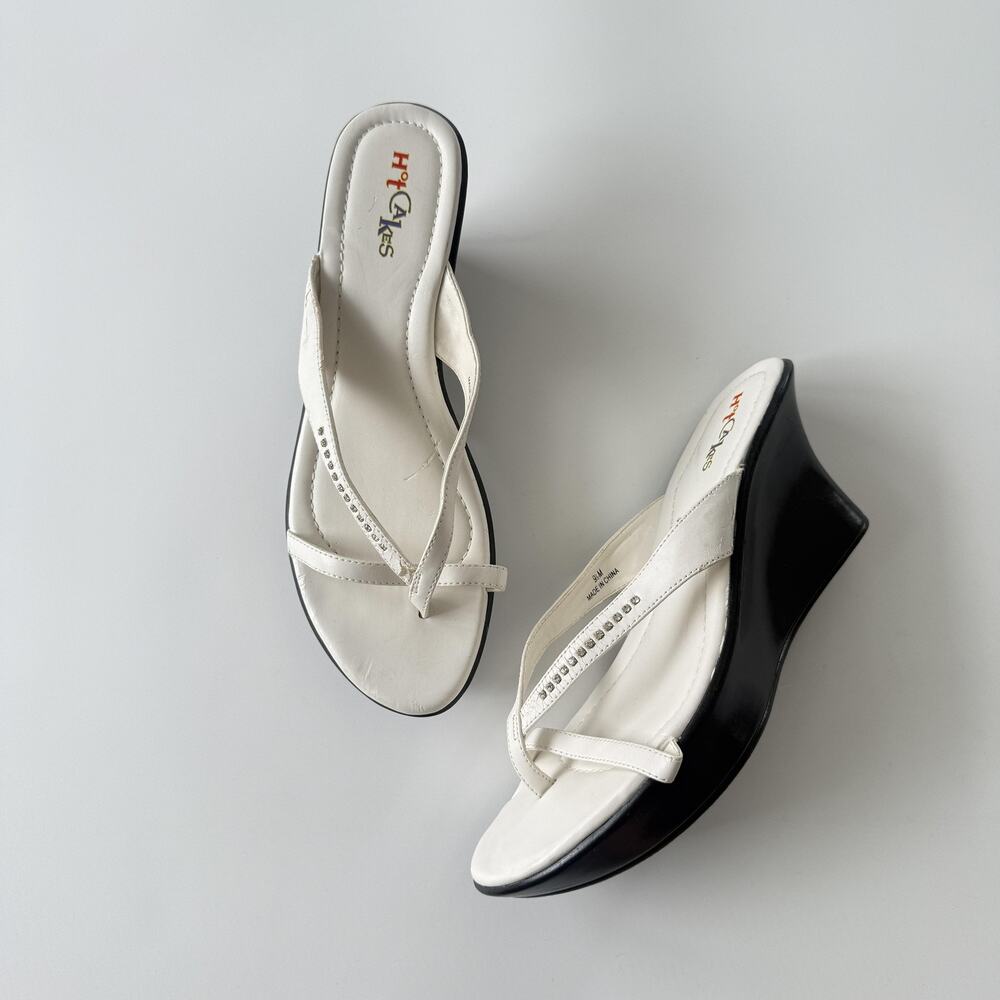 Hot Cakes Sandals Womens Size 9.5 White Thong Wedge Rhinestone Heel Slip On
